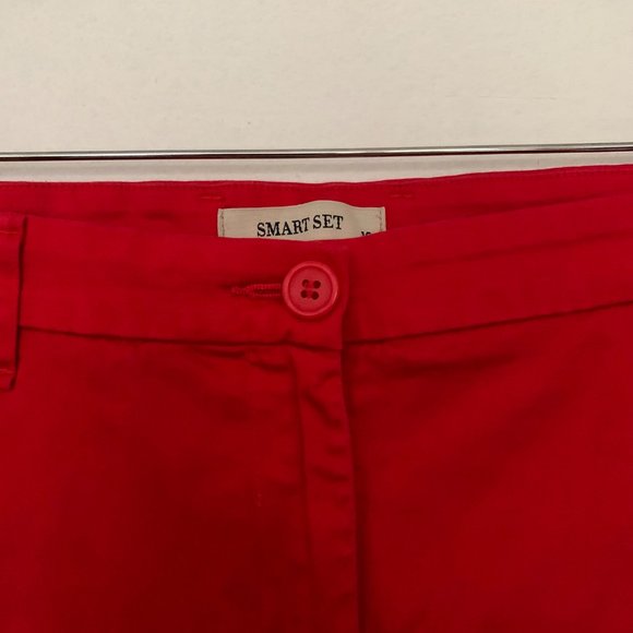 Smart Set | Red Shorts | Size 10 - Picture 3 of 16